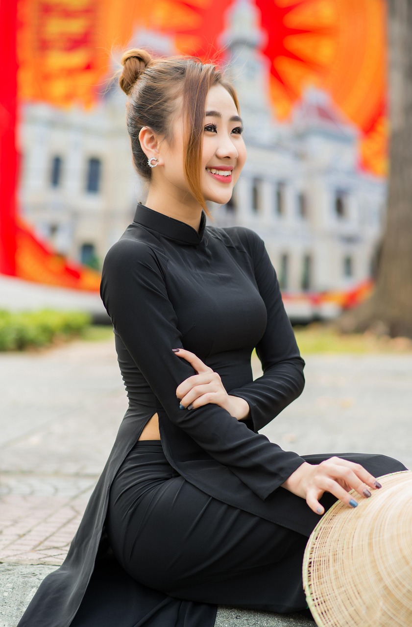 Phân Tích_Case_Study_Về_Sự_Tăng_Trưởng_Kinh_Doanh_Bằng_Sản_Phẩm_Số feature 142